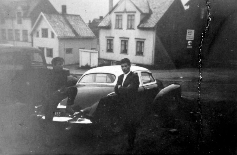 File:Arvi-hanninen-1949-checker-cab3.jpg