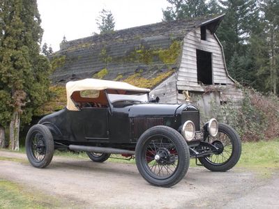 Clayton-paddison-1926-ford-model-t-roadster13.jpg