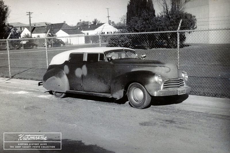 File:Buddy-ohanesion-1940-mercury-custom-construction.jpg