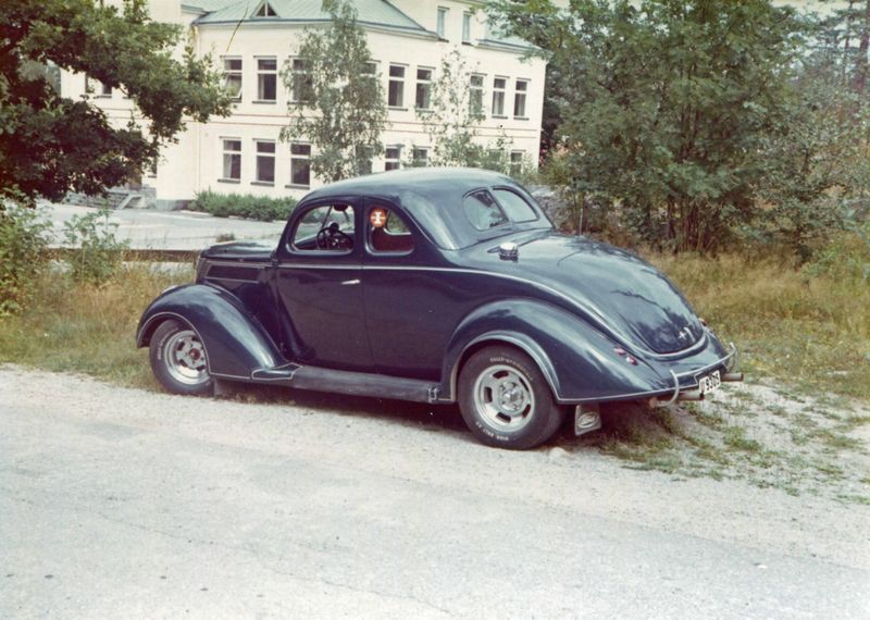 File:Chrille-Lundberg-Ford-37 Coupe-11.jpg