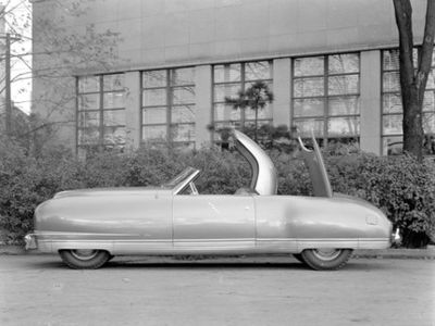 1940-chrysler-Thunderbolt-Concept.jpg