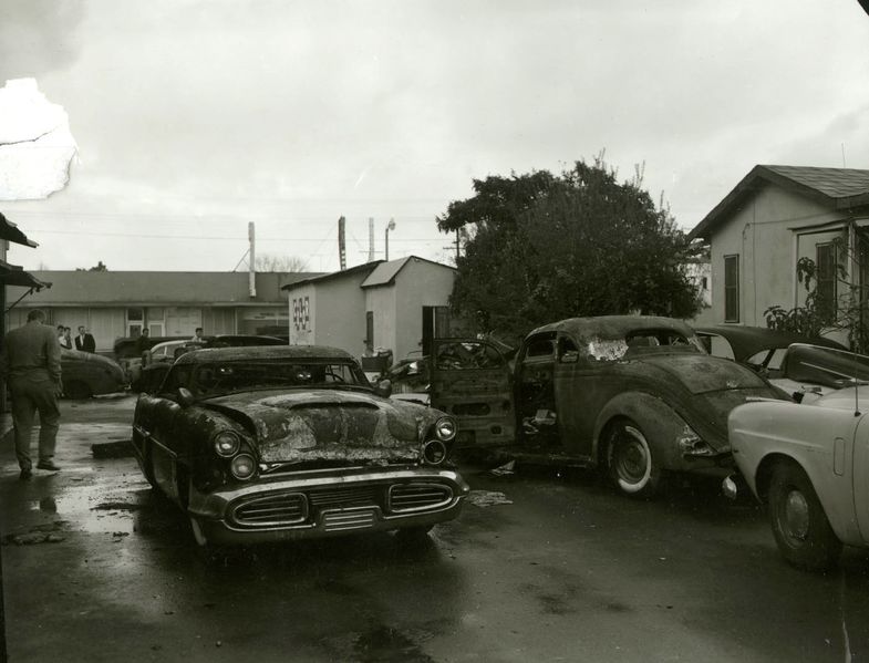 File:Barris-kustoms-shop-fire4.jpg