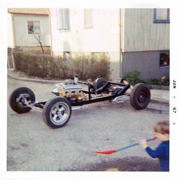 File:Pelle-Widholm T-bucket (10).jpg