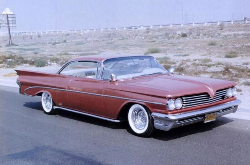 File:Yonny-koyama-1959-pontiac-bonneville.jpg