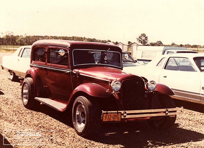 File:Englishtown-swap-meet-and-auto-show-1980-no4.jpg