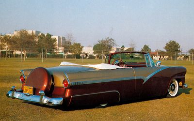 Frank-monteleone.1956-ford7.jpg